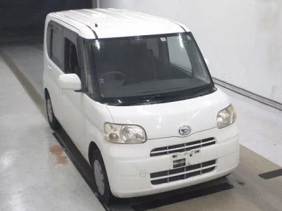 Daihatsu TANTO  с аукциона в Японии