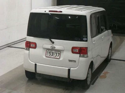 Daihatsu TANTO  с аукциона в Японии