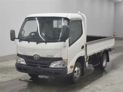 Toyota DYNA  с аукциона в Японии