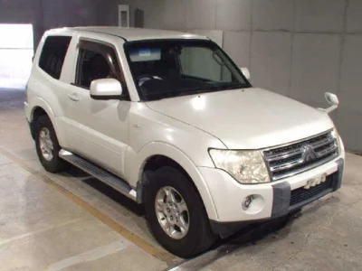 Mitsubishi PAJERO  с аукциона в Японии
