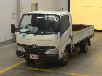 Toyota DYNA  с аукциона в Японии