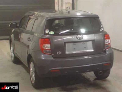 Toyota IST  с аукциона в Японии