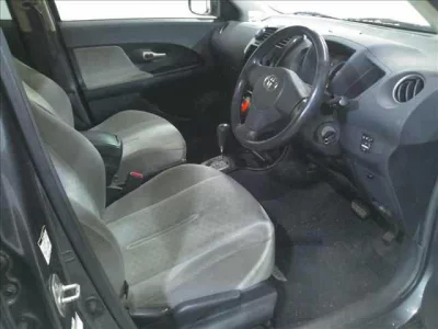 Toyota IST  с аукциона в Японии