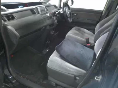 Honda STEP WAGON  с аукциона в Японии