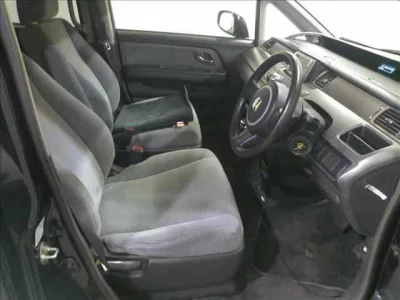 Honda STEP WAGON  с аукциона в Японии