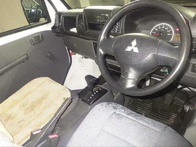 Mitsubishi MINICAB TRUCK