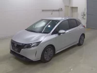 Nissan NOTE лот № 63 оценка 4  с аукциона в Японии 2