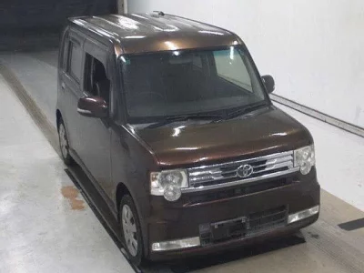 Toyota PIXIS SPACE  с аукциона в Японии