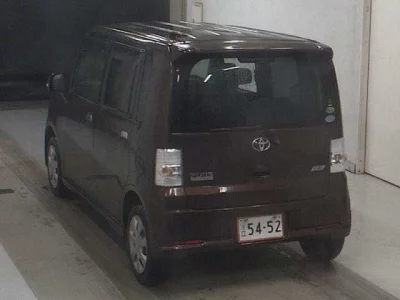 Toyota PIXIS SPACE  с аукциона в Японии