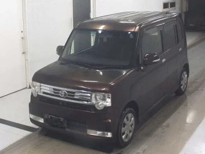 Toyota PIXIS SPACE  с аукциона в Японии