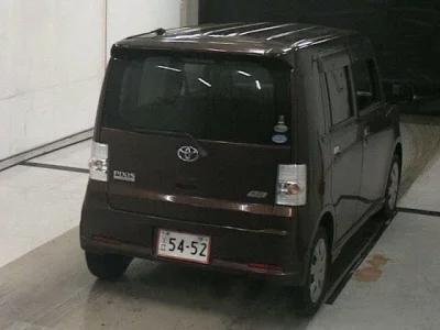 Toyota PIXIS SPACE  с аукциона в Японии