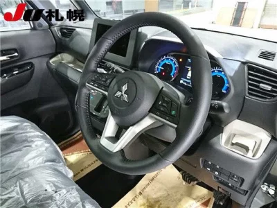 Mitsubishi DELICA MINI  с аукциона в Японии