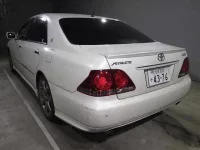 Toyota CROWN лот № 3165 оценка 3  с аукциона в Японии 3