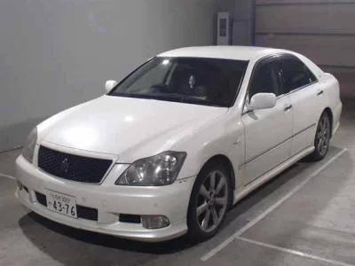 Toyota CROWN  с аукциона в Японии