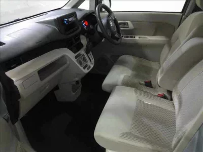 Daihatsu MOVE  с аукциона в Японии