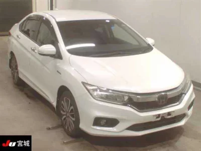 Honda GRACE  с аукциона в Японии