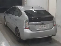 Toyota PRIUS PHV лот № 5132 оценка 3  с аукциона в Японии 1