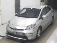 Toyota PRIUS PHV лот № 5132 оценка 3  с аукциона в Японии 2