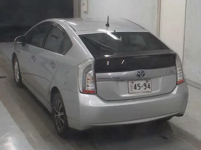 Toyota PRIUS PHV  с аукциона в Японии
