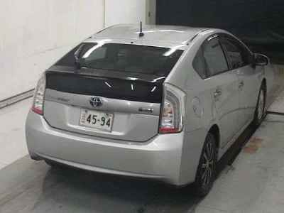 Toyota PRIUS PHV  с аукциона в Японии