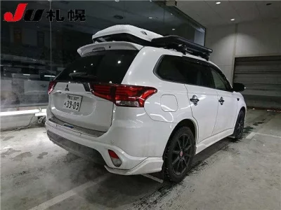 Mitsubishi OUTLANDER PHEV