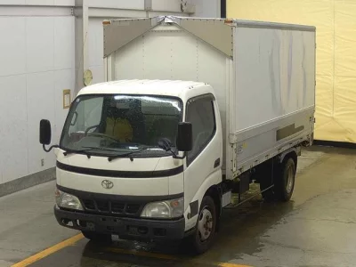 Toyota DYNA  с аукциона в Японии