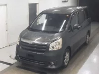 Toyota NOAH лот № 5138 оценка 3.5  с аукциона в Японии 2