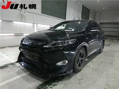 Toyota HARRIER  с аукциона в Японии