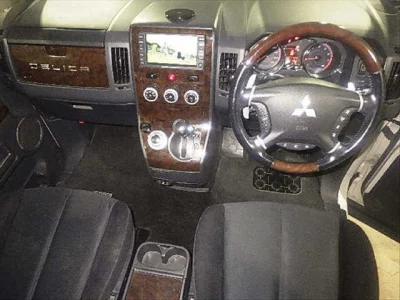 Mitsubishi DELICA D5