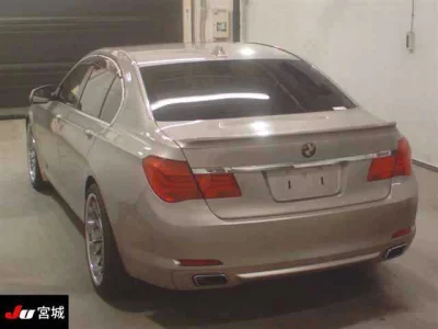 BMW 7-Series  с аукциона в Японии