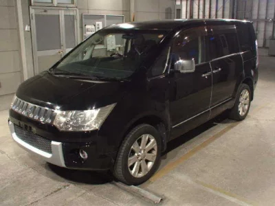 Mitsubishi DELICA D5