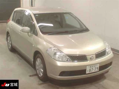 Nissan TIIDA  с аукциона в Японии