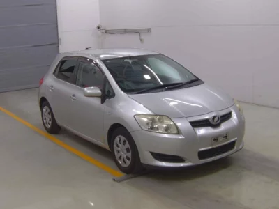 Toyota AURIS  с аукциона в Японии