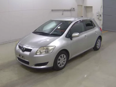 Toyota AURIS  с аукциона в Японии