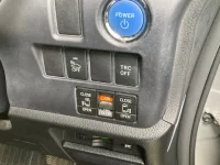 Toyota VOXY лот № 3005 оценка 4  с аукциона в Японии 4