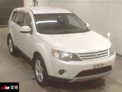 Mitsubishi OUTLANDER  с аукциона в Японии
