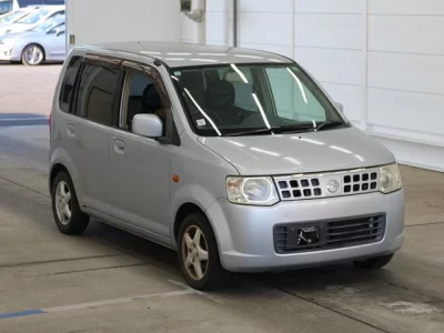 Nissan OTTI  с аукциона в Японии