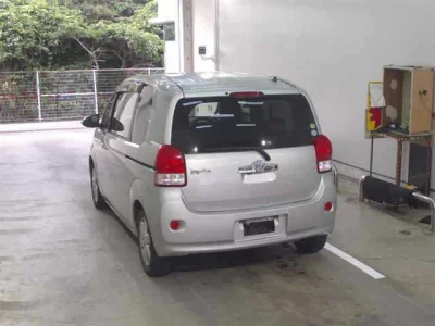 Toyota PORTE  с аукциона в Японии