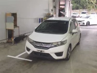 Honda FIT лот № 191 оценка R  с аукциона в Японии 3