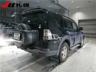 Mitsubishi PAJERO  с аукциона в Японии