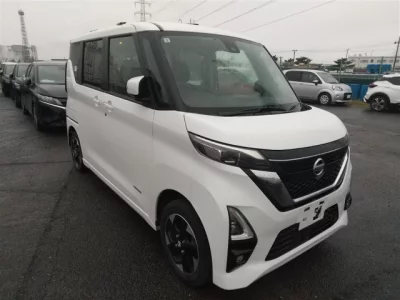 Nissan ROOX  с аукциона в Японии