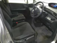 Honda FREED лот № 4135 оценка 3.5  с аукциона в Японии 3