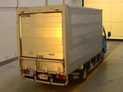 Isuzu ELF  с аукциона в Японии