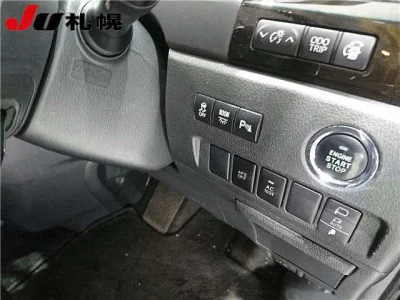 Toyota VELLFIRE  с аукциона в Японии