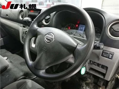 Nissan CARAVAN VAN  с аукциона в Японии