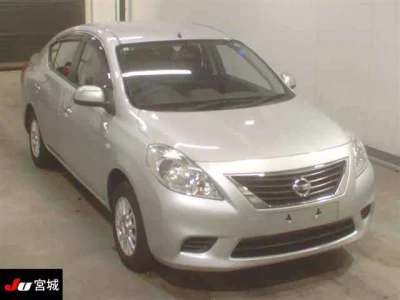 Nissan TIIDA LATIO  с аукциона в Японии