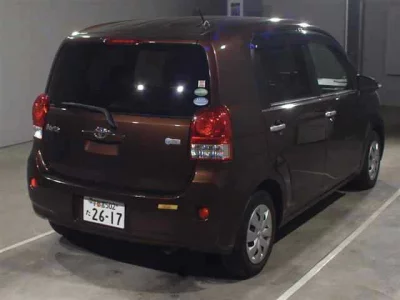 Toyota PORTE  с аукциона в Японии