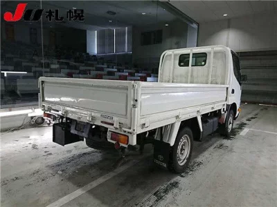 Toyota DYNA  с аукциона в Японии