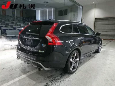 Volvo V60  с аукциона в Японии