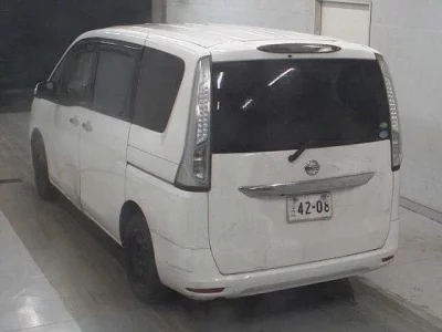 Nissan SERENA  с аукциона в Японии